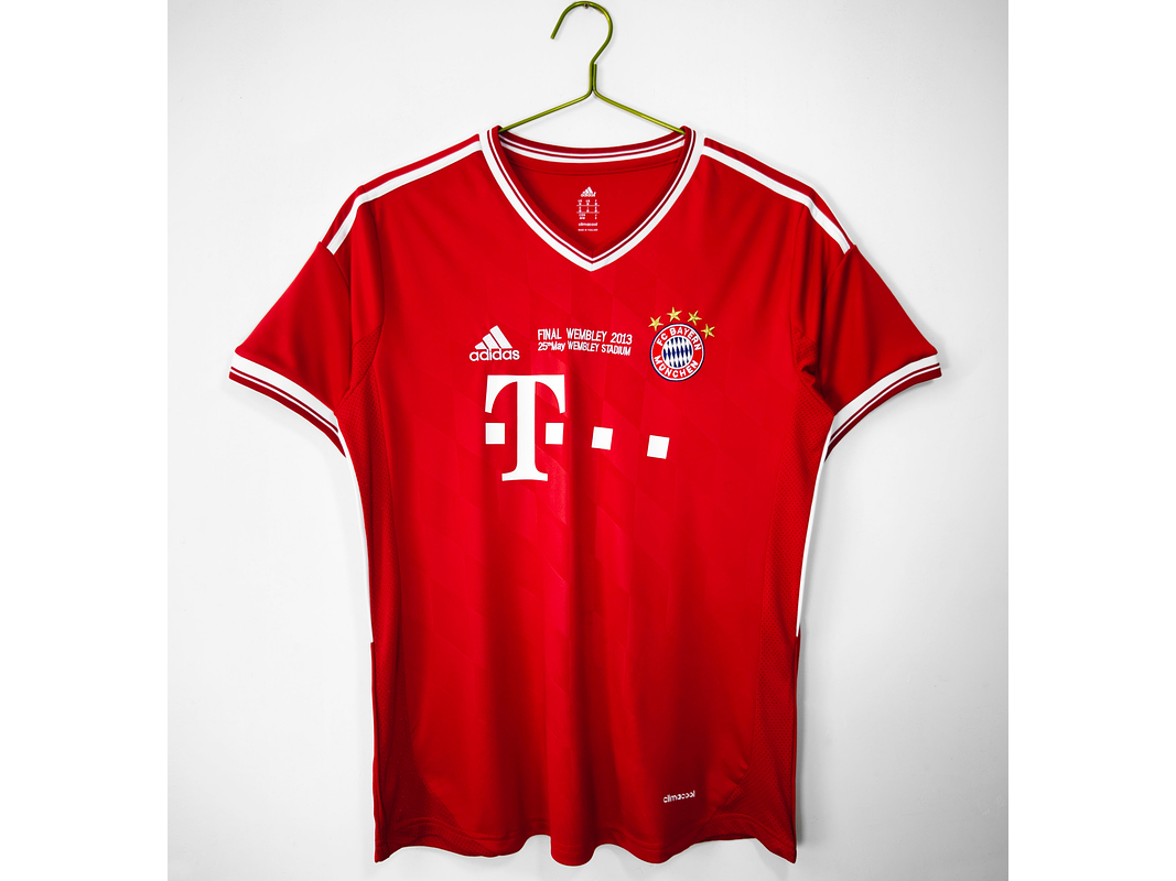 Bayern Munich 2013/14 (Home Kit) 1