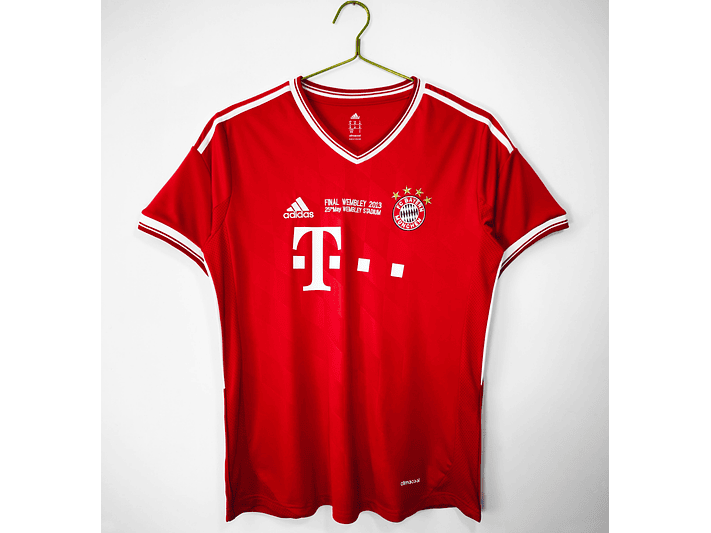 Bayern Munich 2013/14 (Home Kit) 1