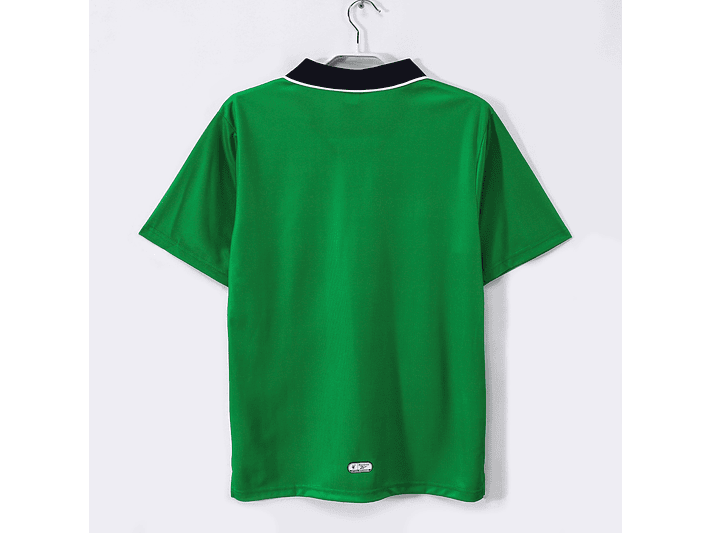 Liverpool 1999/00 (Away Kit) 10