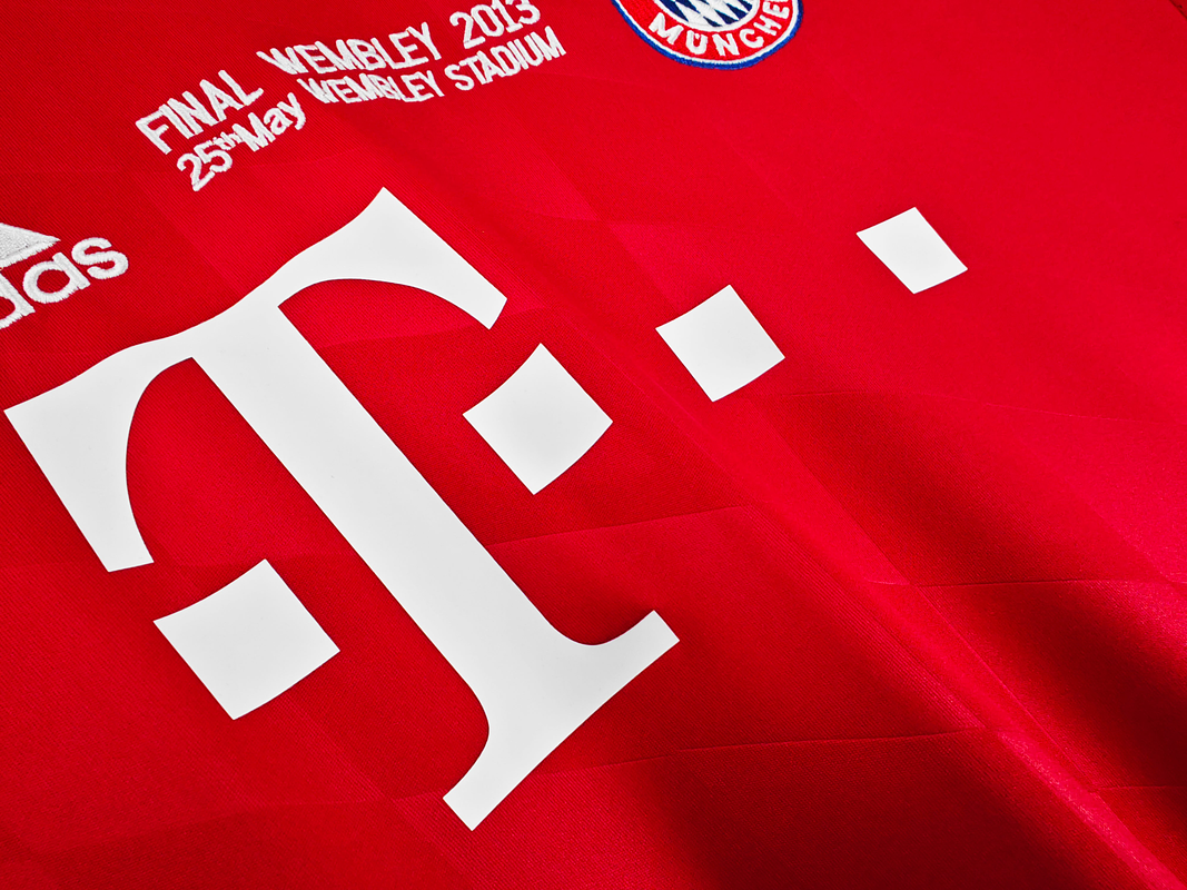 Bayern Munich 2013/14 (Home Kit) 7