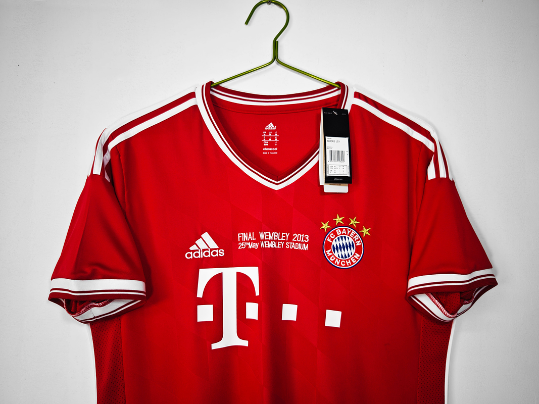 Bayern Munich 2013/14 (Home Kit) 8