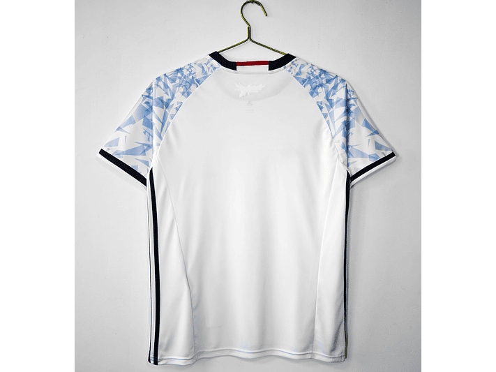 Japón 2016/17 (Away Kit) 4