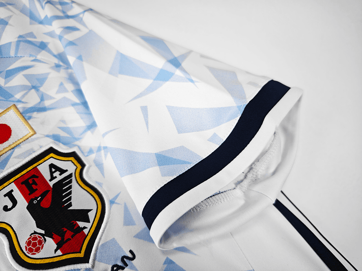 Japón 2016/17 (Away Kit) 6