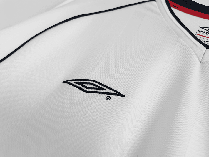 Inglaterra 2001/03 (Home Kit - Long Sleeve) 8