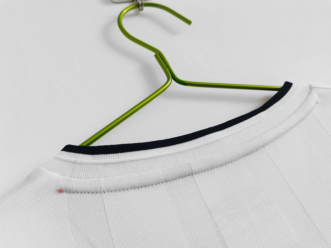 Inglaterra 2001/03 (Home Kit - Long Sleeve) 9