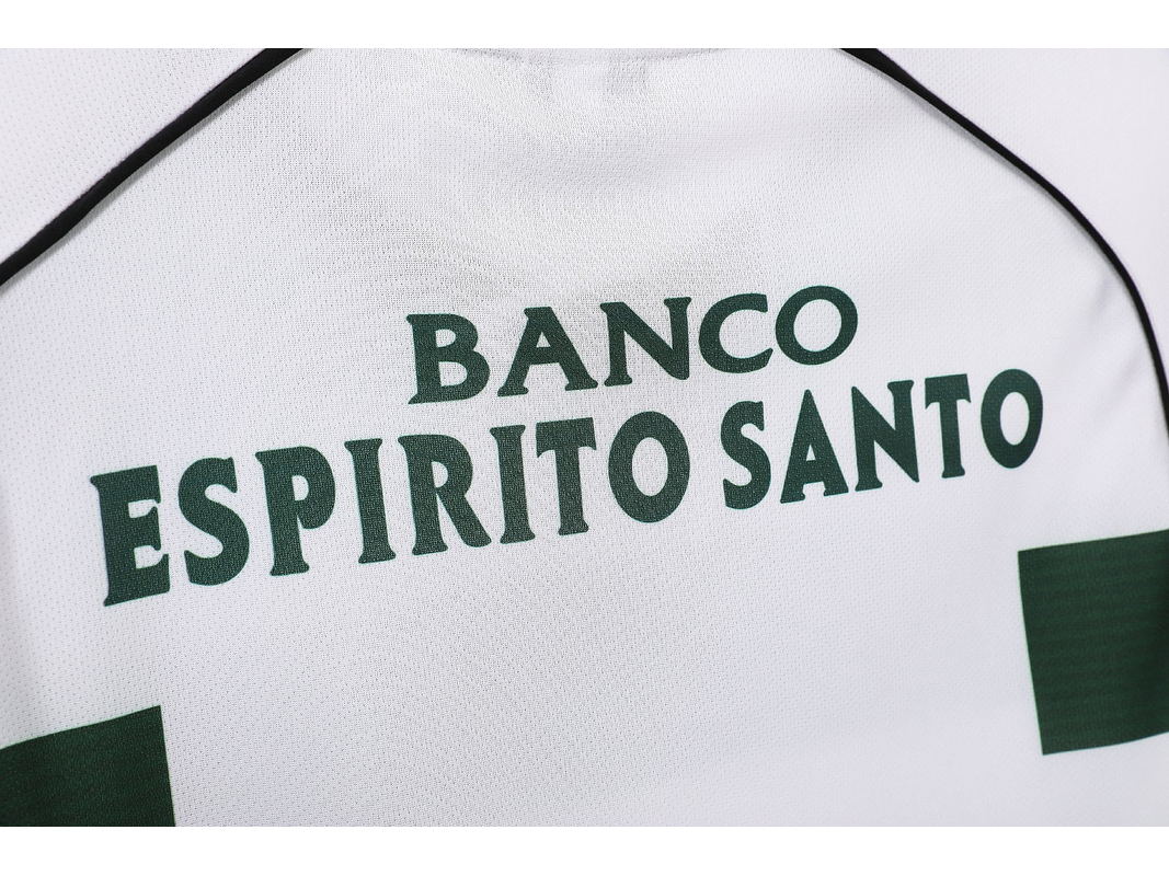 Sporting Lisboa 2001/03 (Home Kit - Long Sleeve) 8