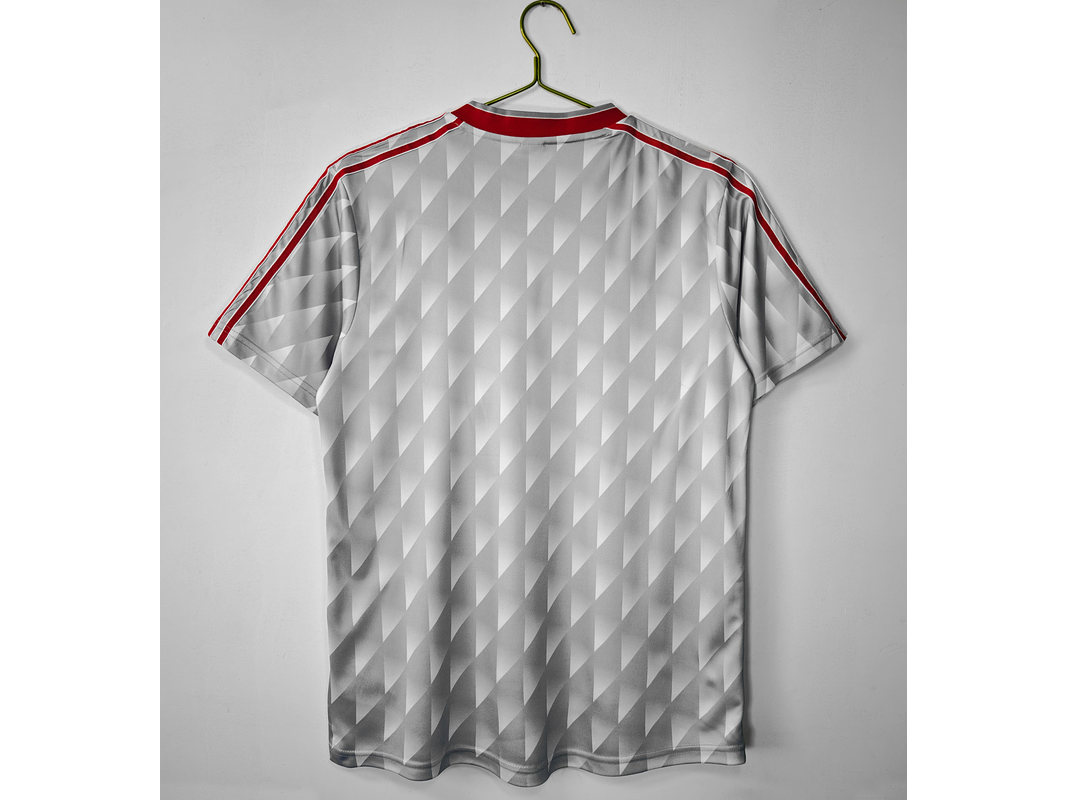 Liverpool 1989/91 (Third Kit) 3