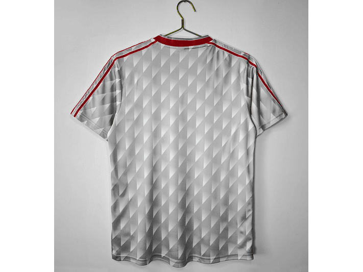 Liverpool 1989/91 (Third Kit) 3