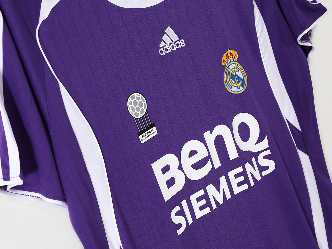 Real Madrid 2006/07 (Third Kit) 4