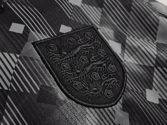 Inglaterra 1990/92 (Third Kit - Black) 9