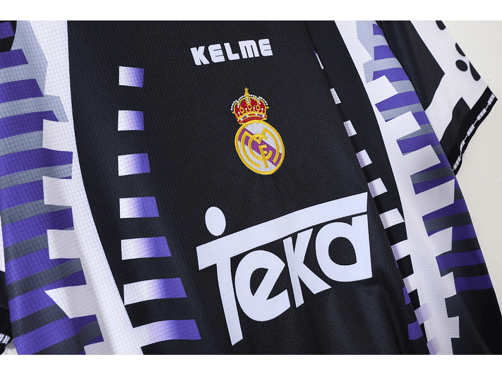 Real Madrid 1997/98 (Third Kit) 5