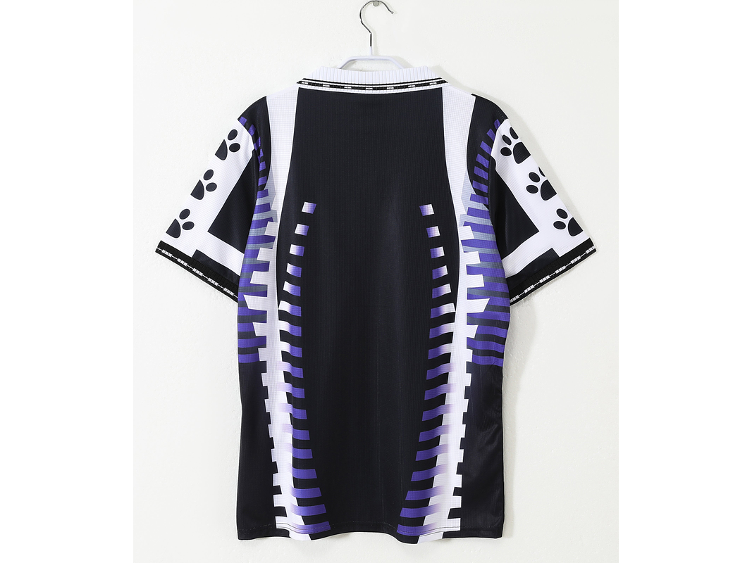 Real Madrid 1997/98 (Third Kit) 7