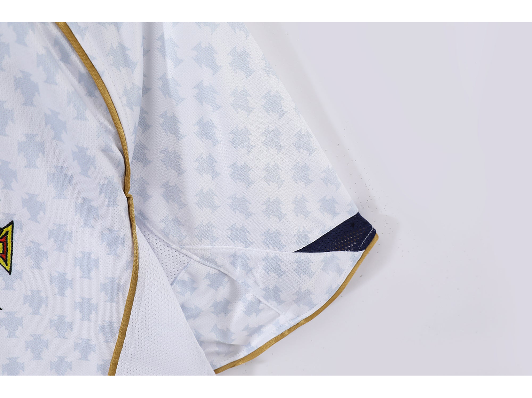 Portugal 2004 (Away Kit) 3