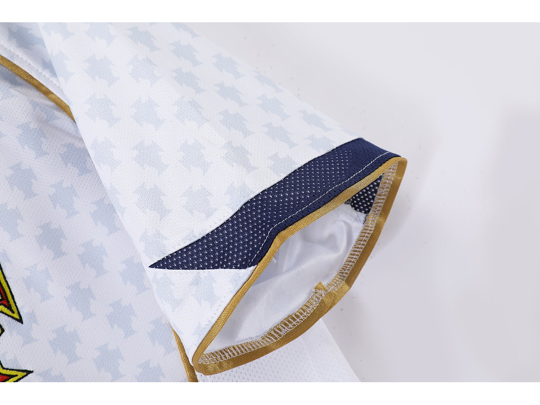 Portugal 2004 (Away Kit) 4