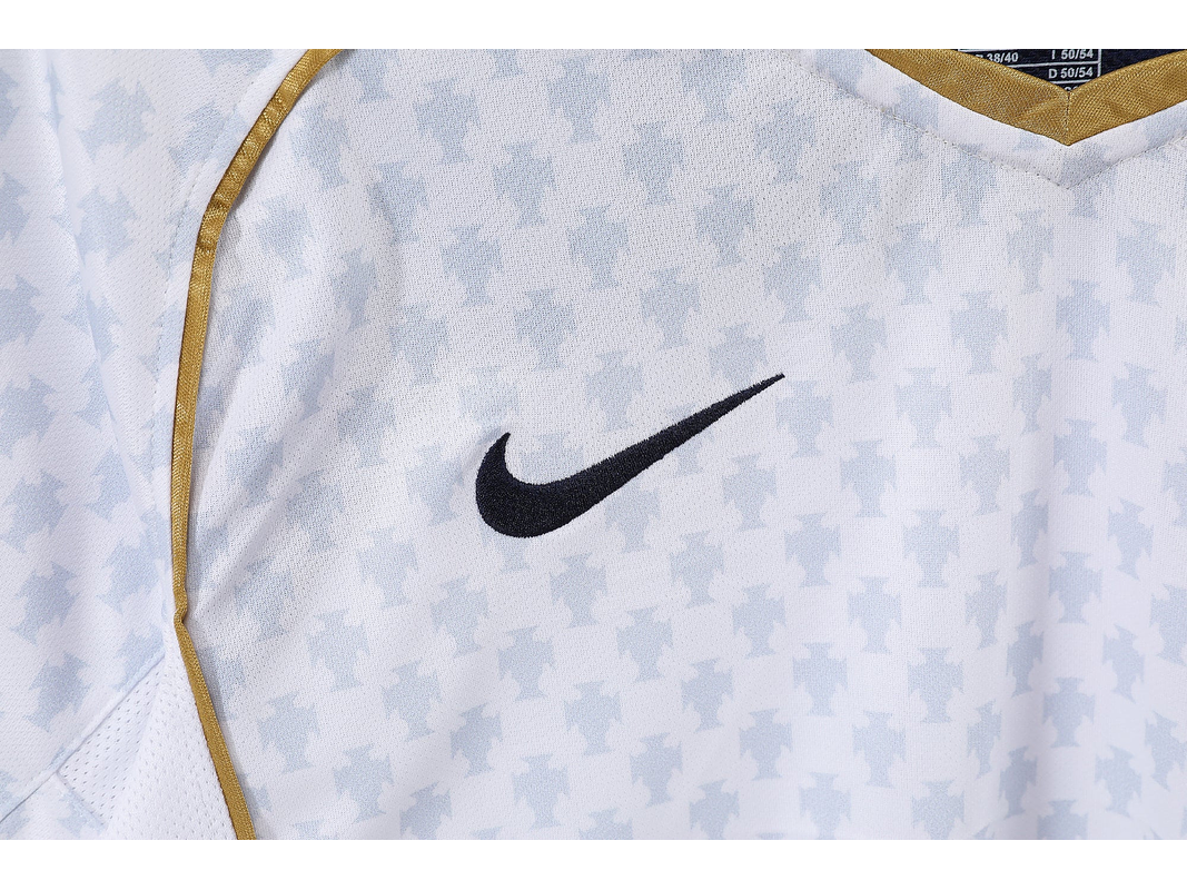 Portugal 2004 (Away Kit) 6