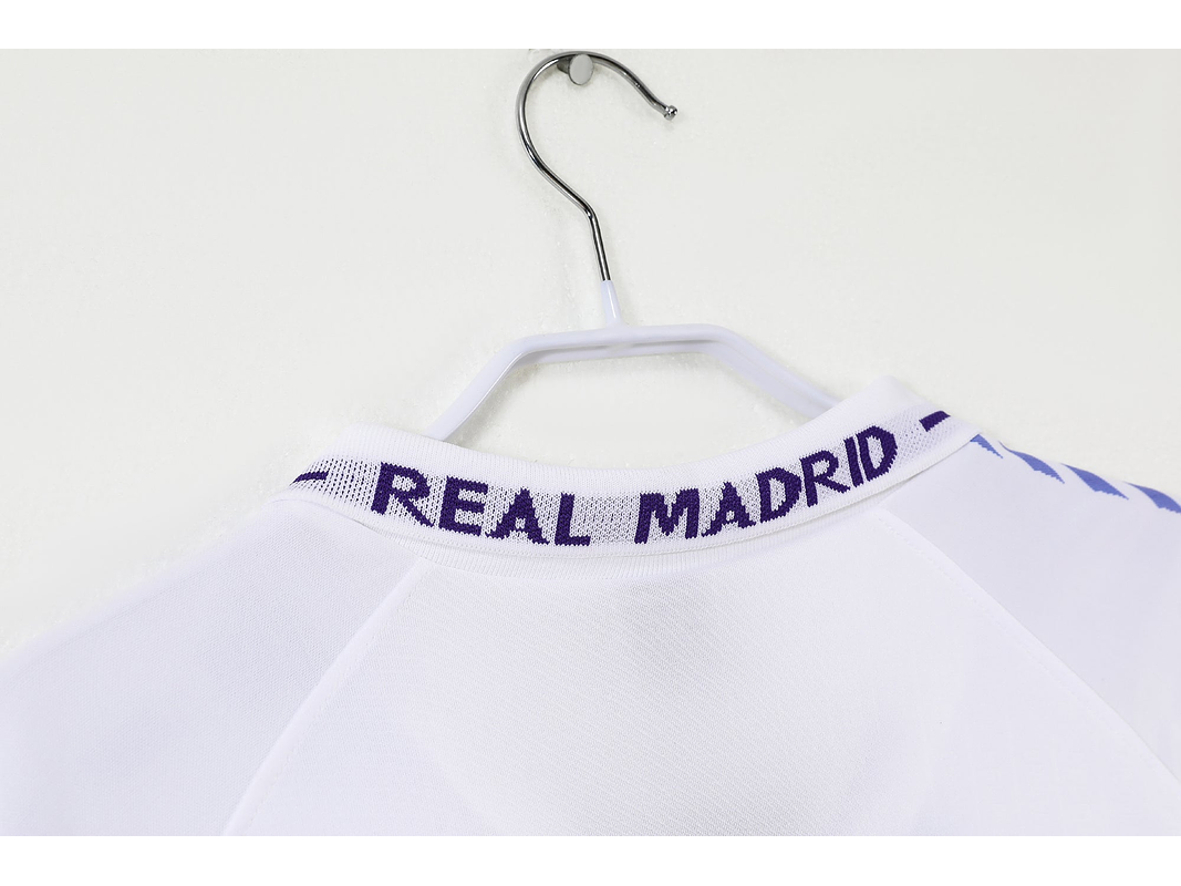 Real Madrid 1996/97 (Home Kit) 7