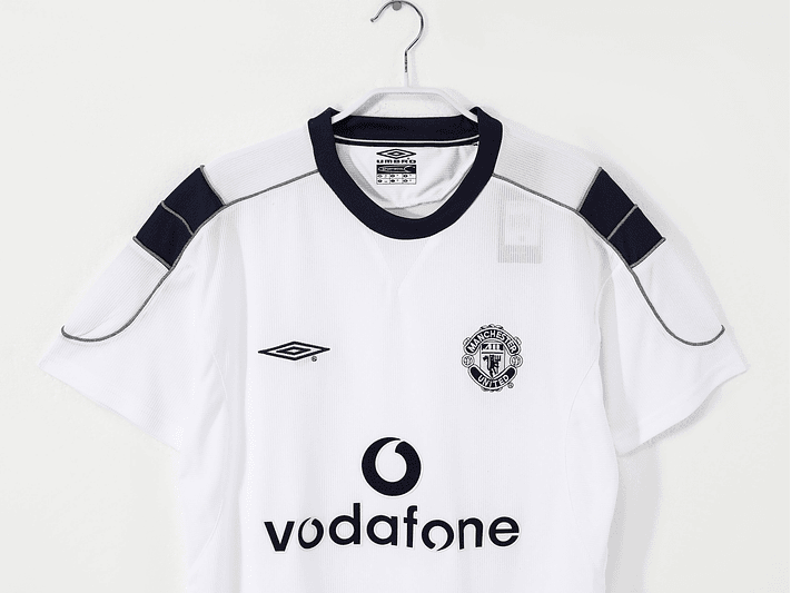 Manchester United 2000/2001 (Away Kit) 2