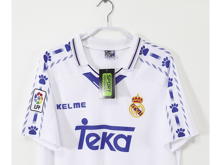Real Madrid 1996/97 (Home Kit) 8