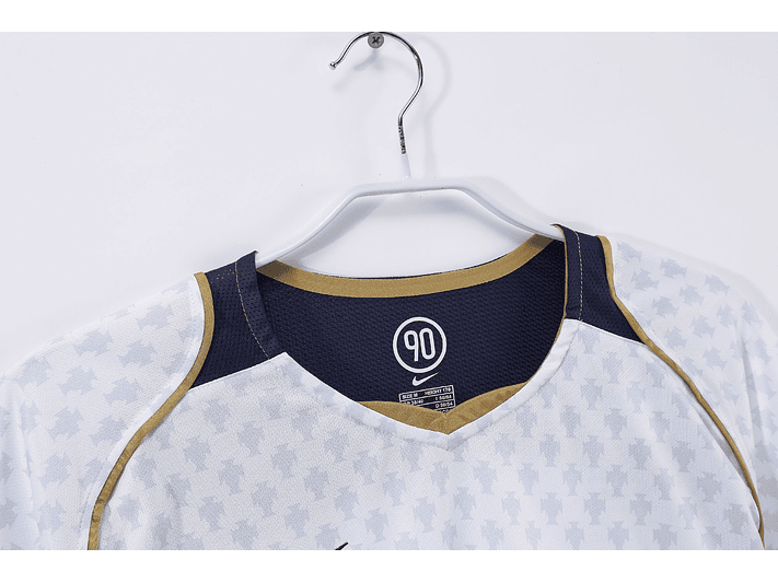 Portugal 2004 (Away Kit) 9