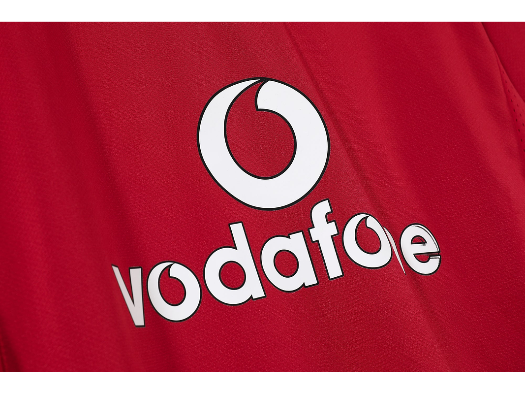 Manchester United 2004/06 (Home Kit) 8