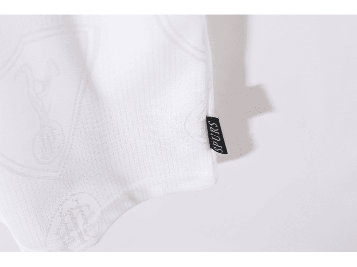 Tottenham Hotspur 1995/97 (Home Kit) 3