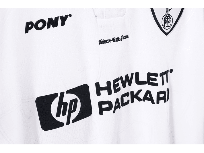 Tottenham Hotspur 1995/97 (Home Kit) 6