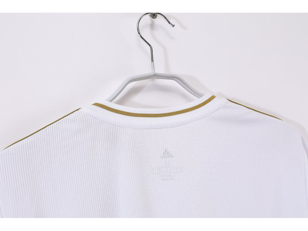 Real Madrid 2019/20 (Home Kit) 6
