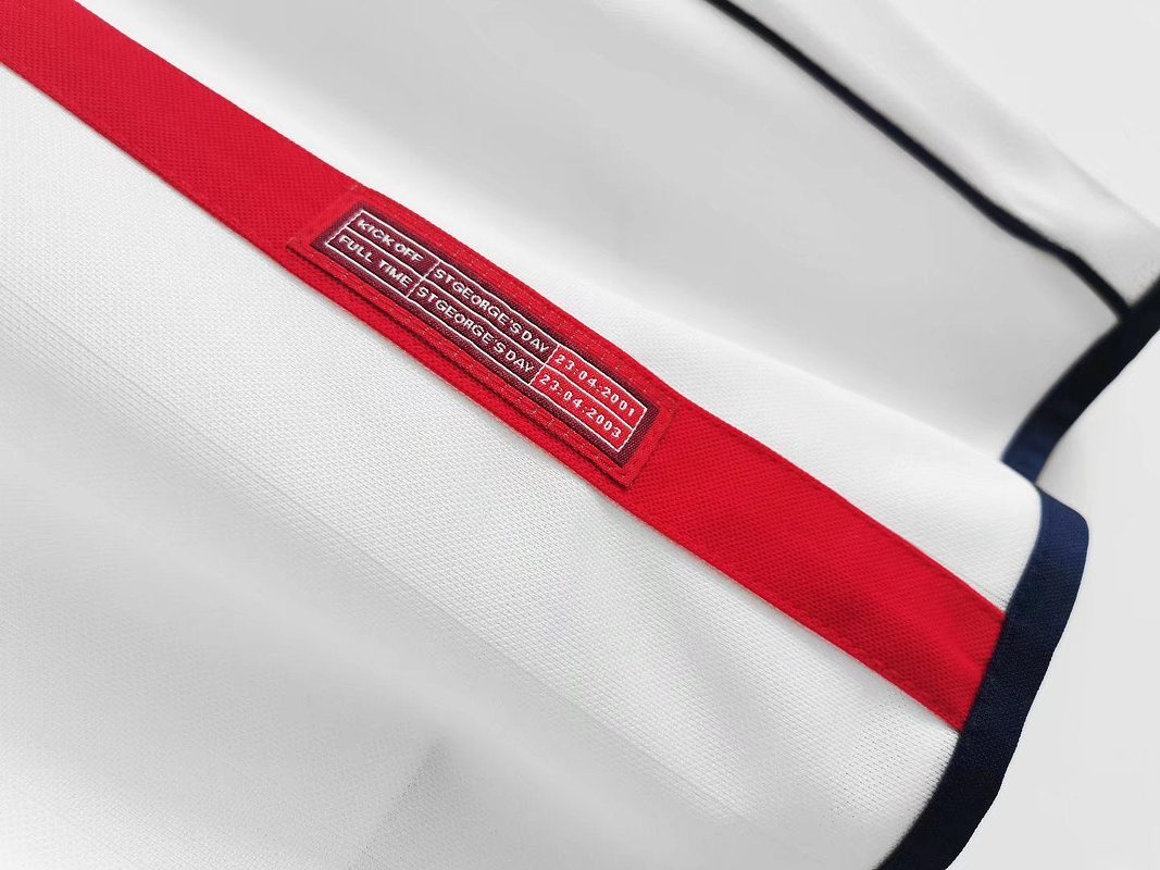 Inglaterra 2001/03 (Home Kit) 3