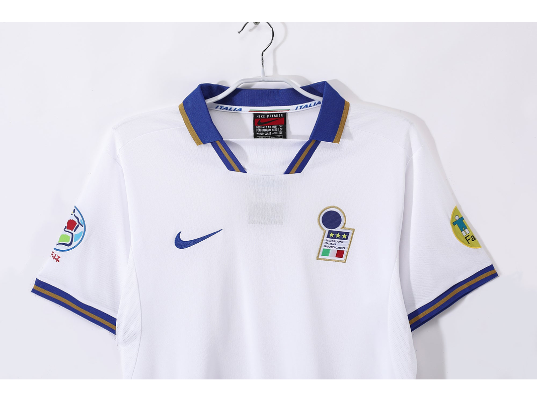 Italia 1996 (Away Kit) 2