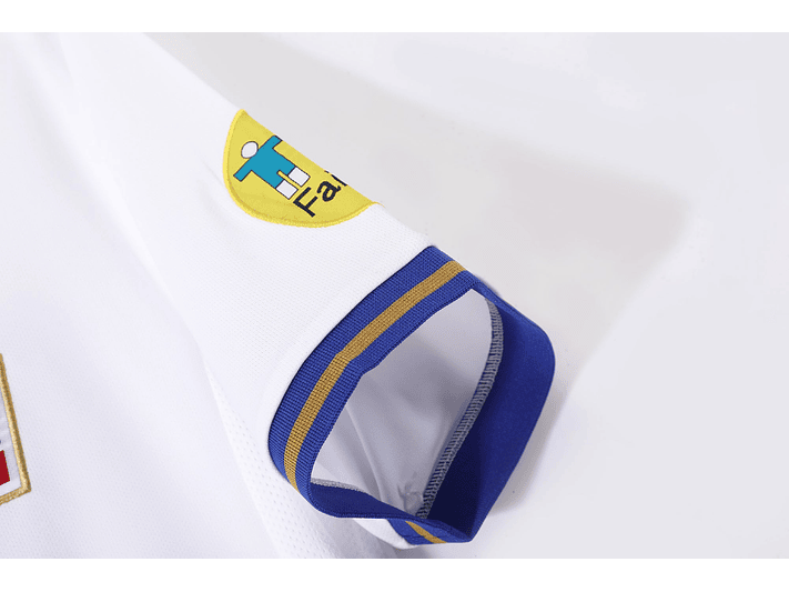 Italia 1996 (Away Kit) 3