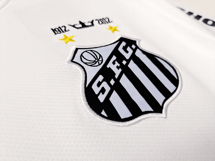 Santos 2013 (Home Kit) 4
