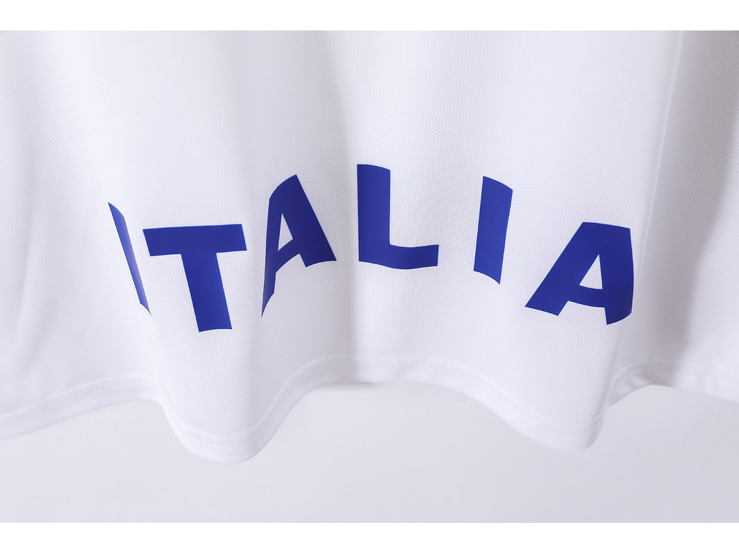 Italia 1996 (Away Kit) 8