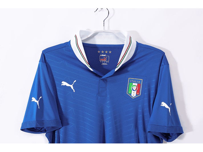 Italia 2012 (Home Kit) 10