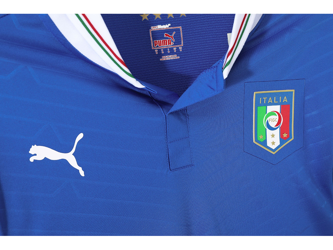 Italia 2012 (Home Kit) 11
