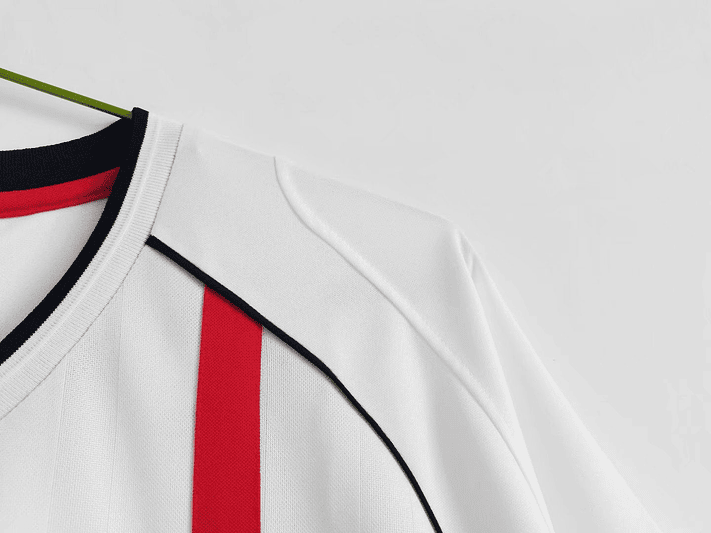 Inglaterra 2001/03 (Home Kit) 12