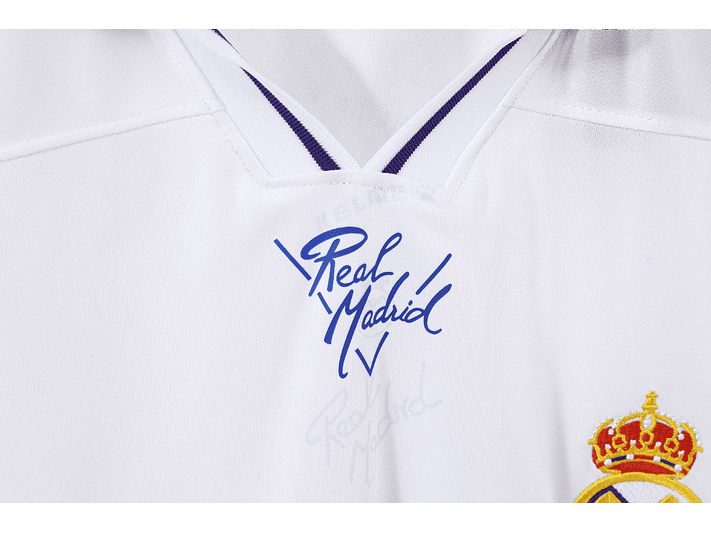 Real Madrid 1994/96 (Home Kit) 3