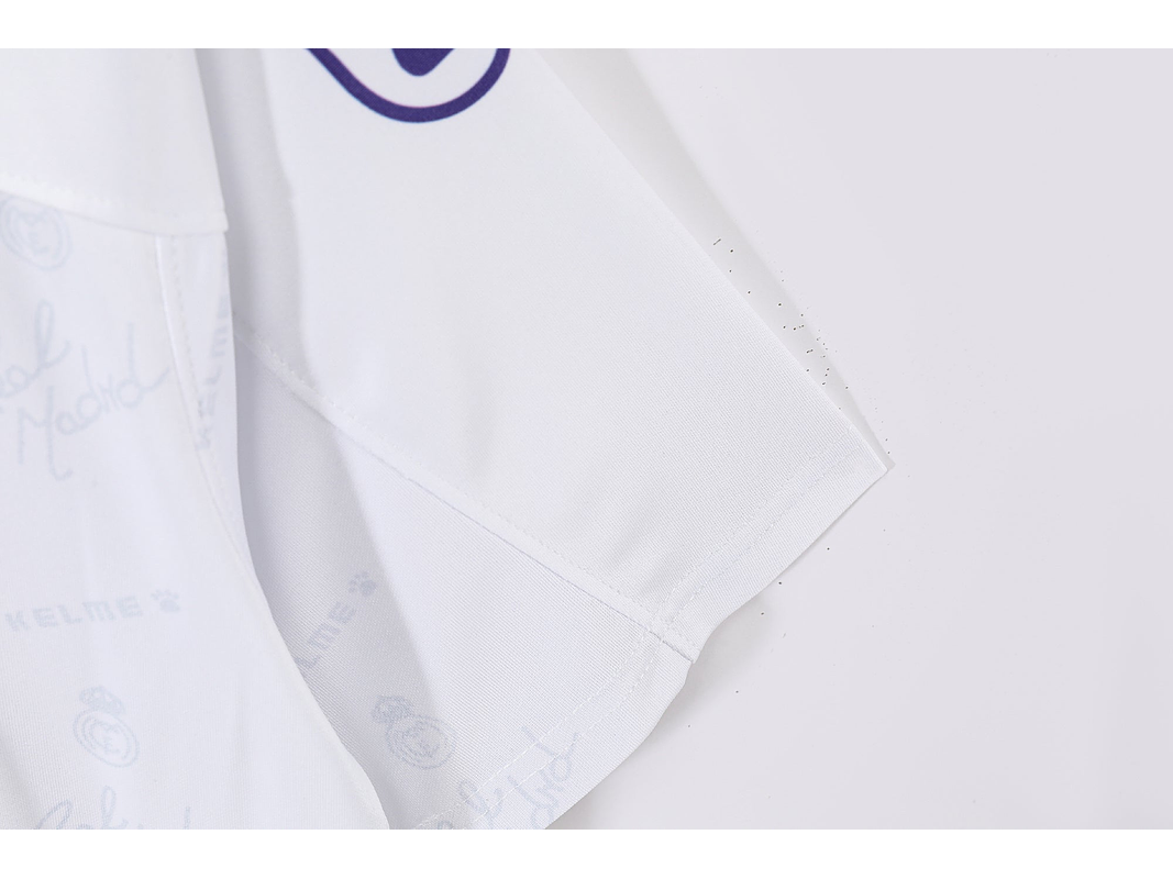 Real Madrid 1994/96 (Home Kit) 6