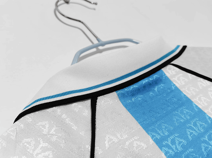 Argentina 1996/97 (Home Kit) 10