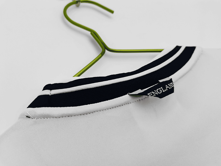 Inglaterra 1999/2001 (Home Kit) 11