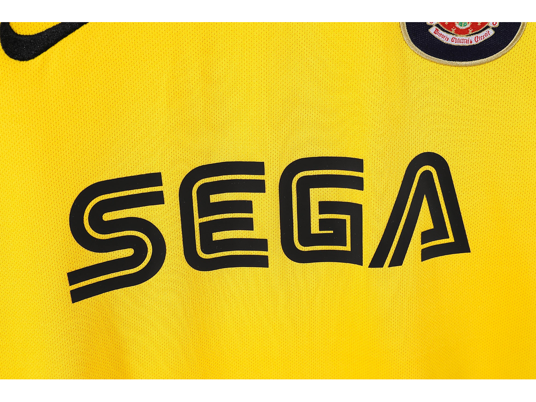 Arsenal 2000/01 (Away Kit) 7