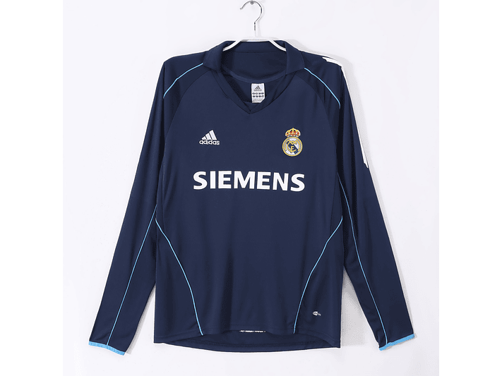 Real Madrid 2005/06 (Away Kit - Long Sleeves) 1