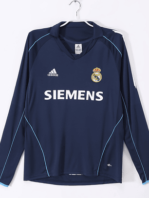 Real Madrid 2005/06 (Away Kit - Long Sleeves)