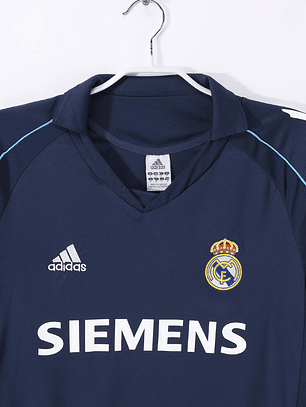 Real Madrid 2005/06 (Away Kit - Long Sleeves)