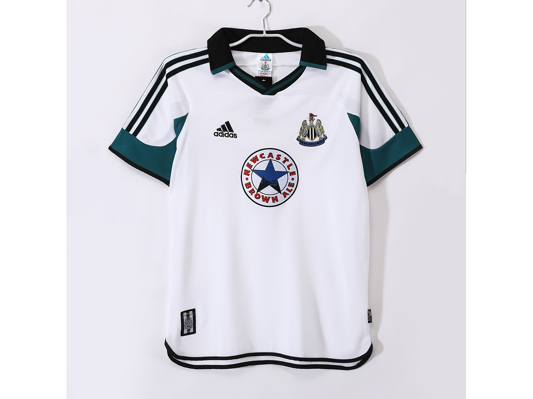 New Castle 1999/00 (Away Kit) 1