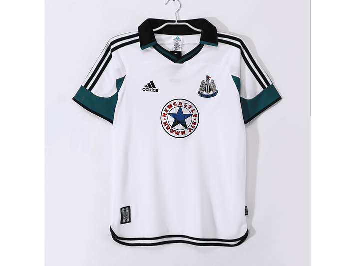 New Castle 1999/00 (Away Kit) 1
