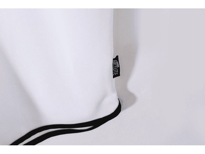 New Castle 1999/00 (Away Kit) 3