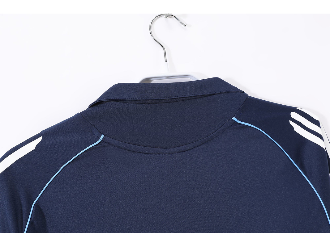 Real Madrid 2005/06 (Away Kit - Long Sleeves) 4