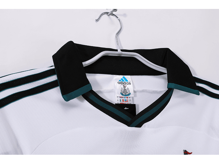 New Castle 1999/00 (Away Kit) 5