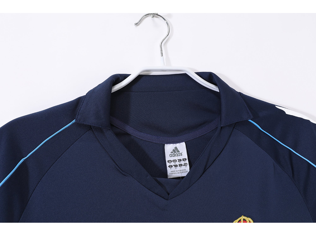 Real Madrid 2005/06 (Away Kit - Long Sleeves) 7