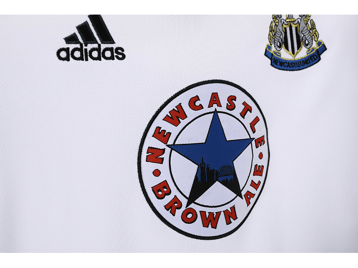 New Castle 1999/00 (Away Kit) 7